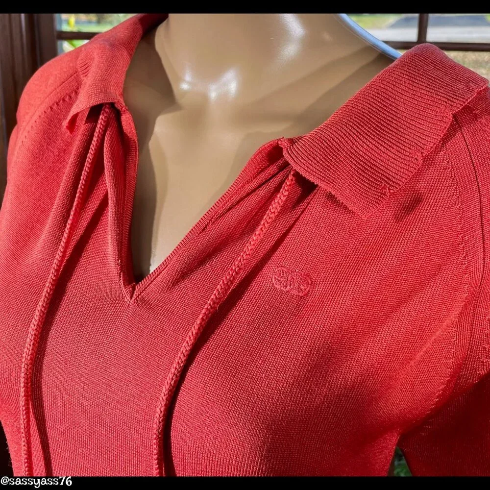 ⭐️HP⭐️VTG▪️GIVENCHY▪️70's Lightweight Knit Scalloped Collar Embroidered Logo Top - Picture 3 of 9